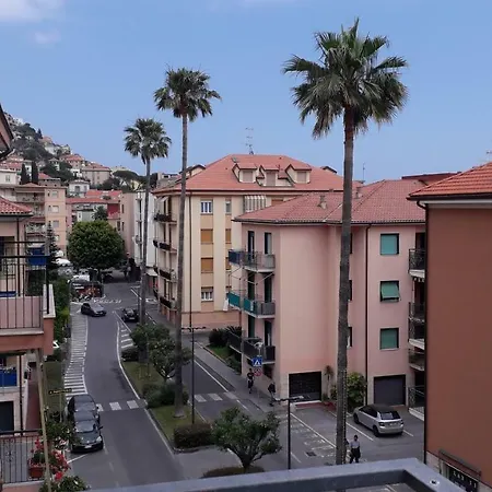 Bolle Blu - By Ligooria Borgio Verezzi